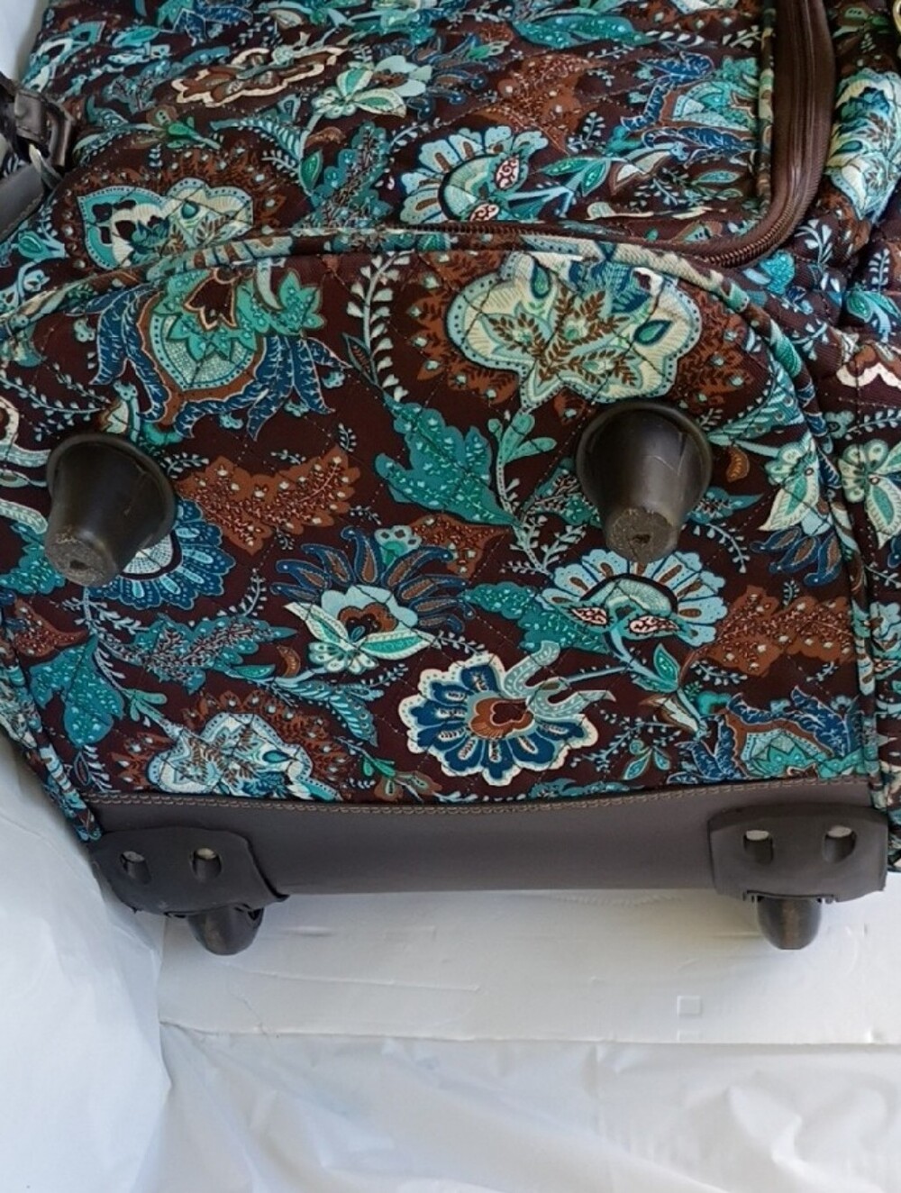 Vera Bradley Quilted Travel Bag Retired Java Blue 26" Rolling Duffle Luggage - Picture 6 of 16